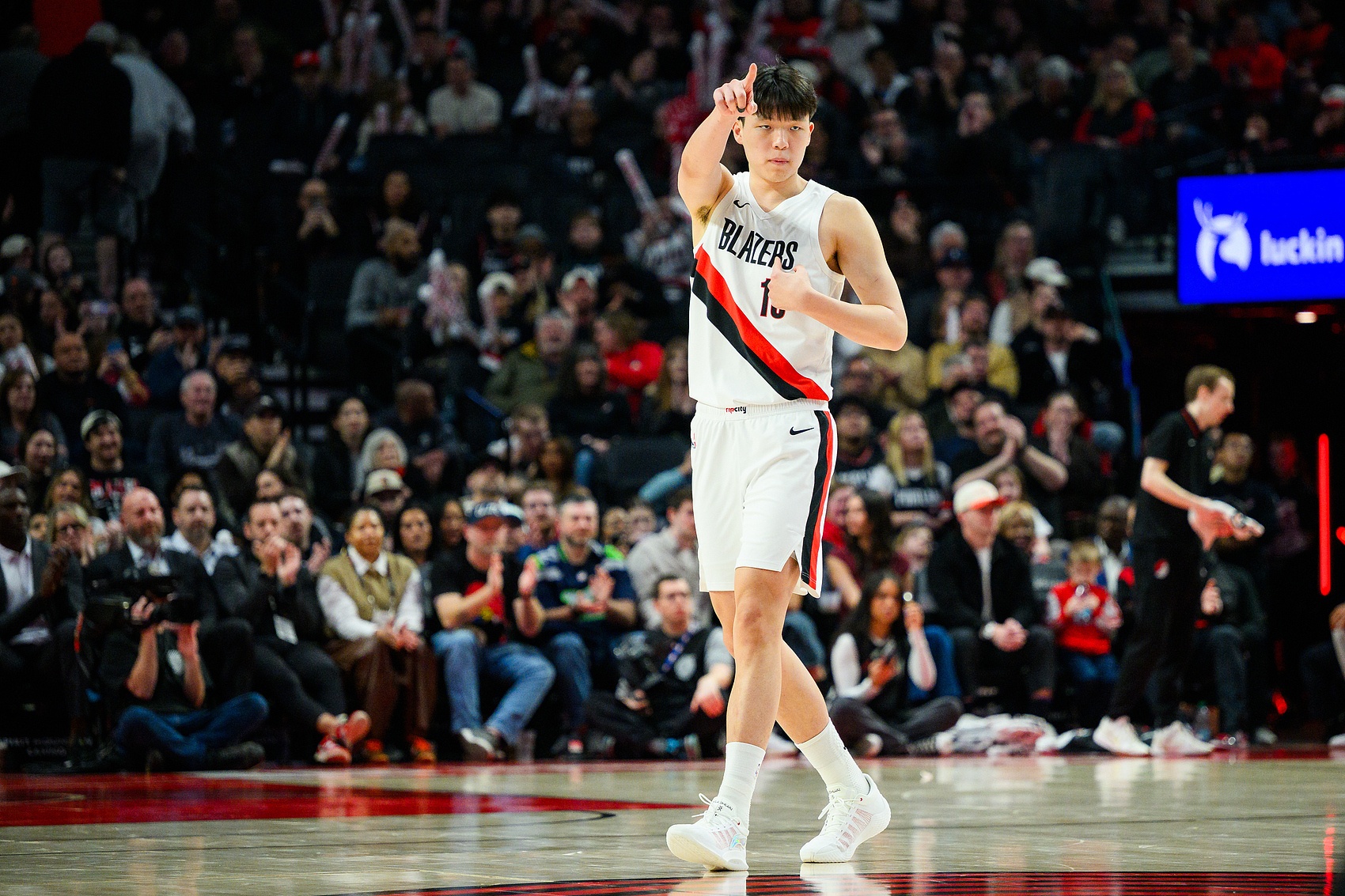 開拓者違規(guī)接觸楊瀚森遭聯(lián)盟重罰 球隊主動報告接受裁決